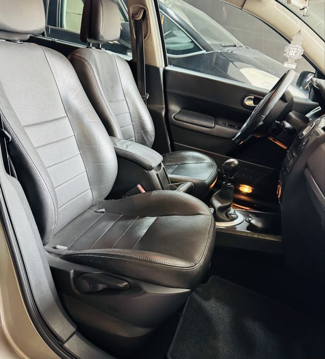 Renault Megane 1.5 dci 105cv - Sedan - Nacional
