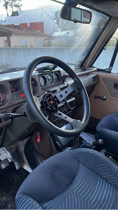 Mitsubishi pajero MK1