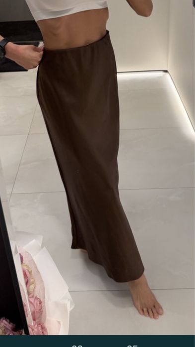 Атласні нові  спідниці колір шоколаду
