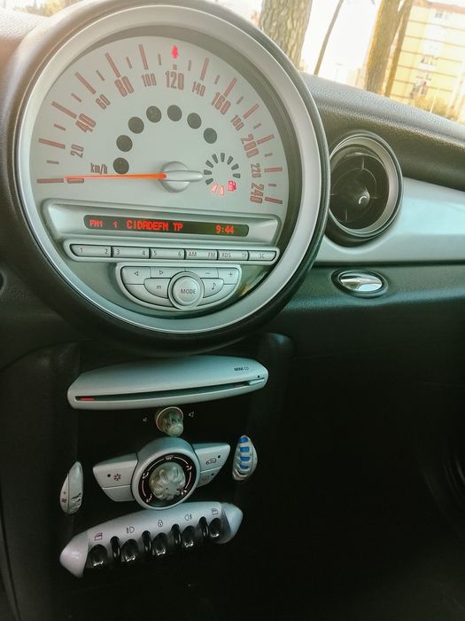 Mini Cooper D 1.6d motor PSA  aceito troca