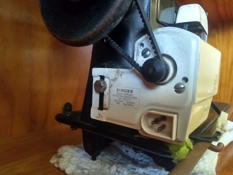 Máquina de costura Singer 15c para peças ou decoração