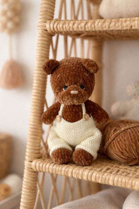 Pluszowy miś wykonany na szydełku