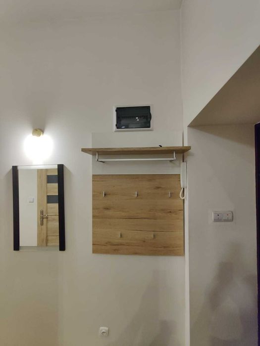 Polesie - centrum nowoczesny, umeblowany pokój, mężczyźni, Ukraińcy