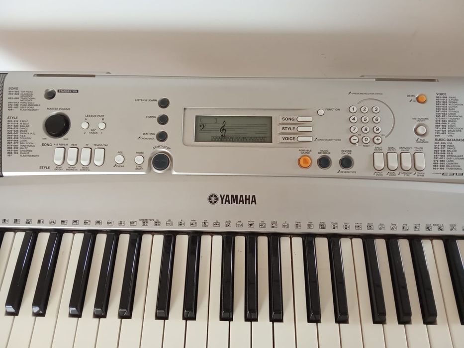 Teclado musical Yamaha