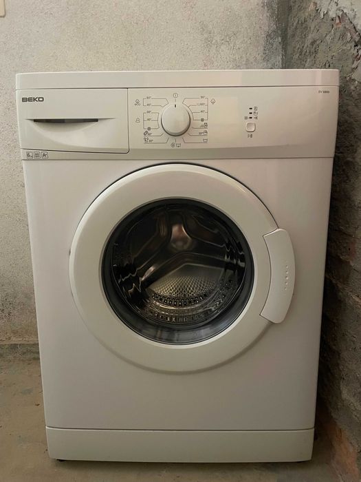 Máquina lavar roupa 6 kg Beko EV 6800
