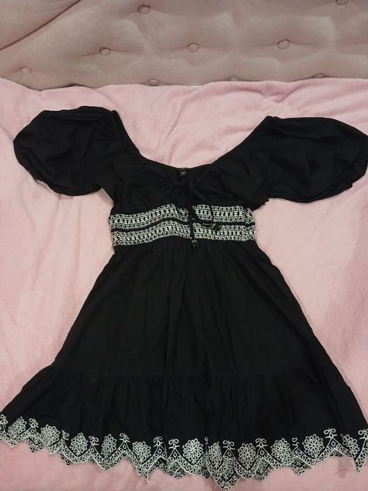 Літній сарафан з декольте