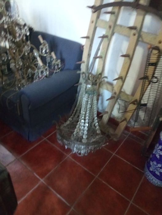 Recheio de loja de antiguidades