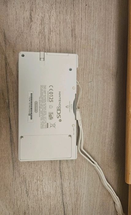 Nintendo ds + gry + aksesoria