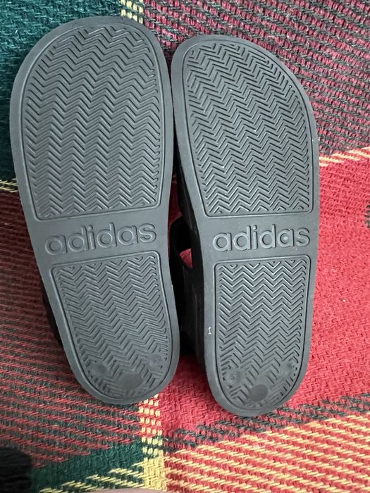 Босоніжки adidas 37 розмір.