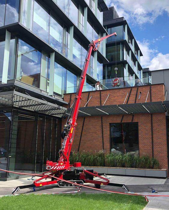 Mini żuraw wynajem //  z operatorem//Dźwig samojezdny//Pająk//Montaż//