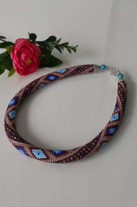 Прикраси з бісеру від 500гр.