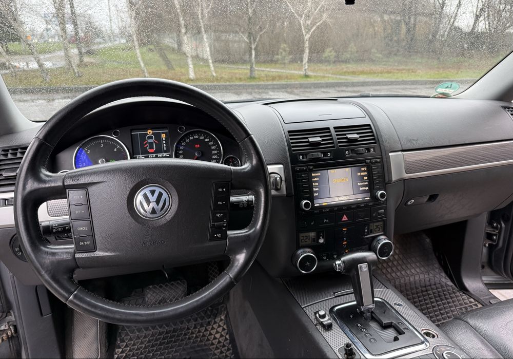 Продам Volkswagen Touareg 3.0 D