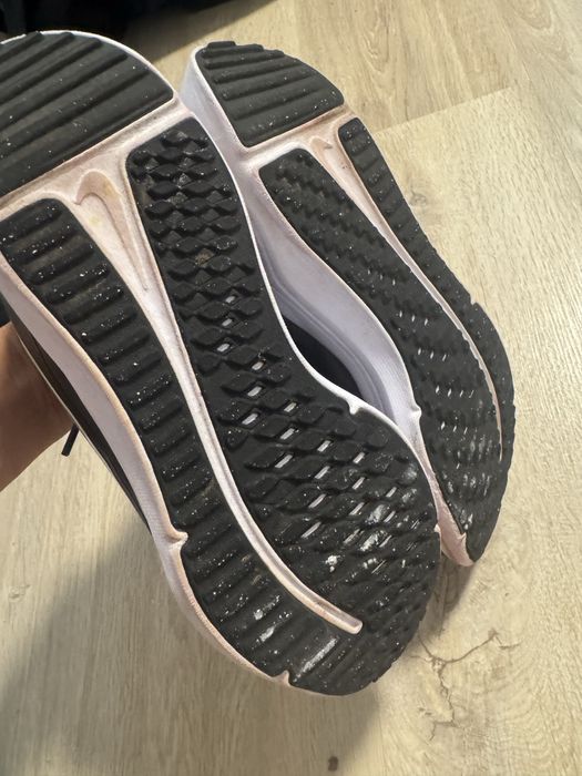 Nike кросівки 37,5р