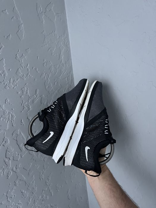 Nike zoom pegasus strike кросівки бігові
