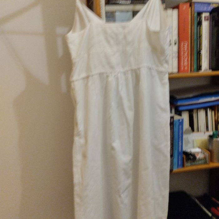 Vestido branco de alças Sfera