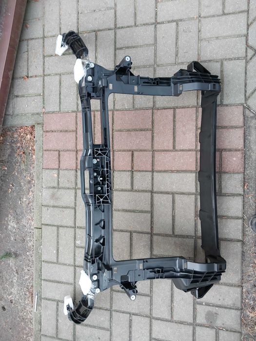 AUDI A1 pas przedni wzmocnienie