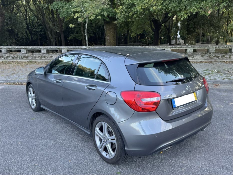 Mercedes-Benz a180 urban caixa automática