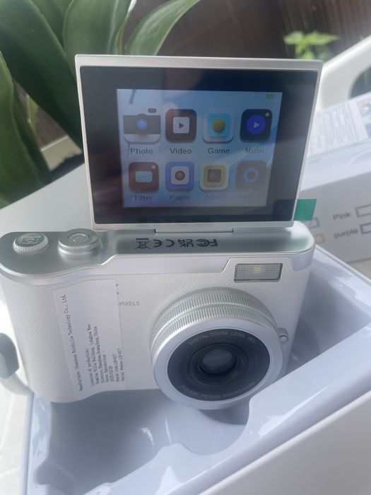 Maquina digial 4K Nova branca