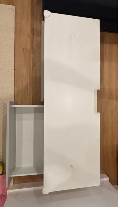 Movel tv ikea branco e cinza