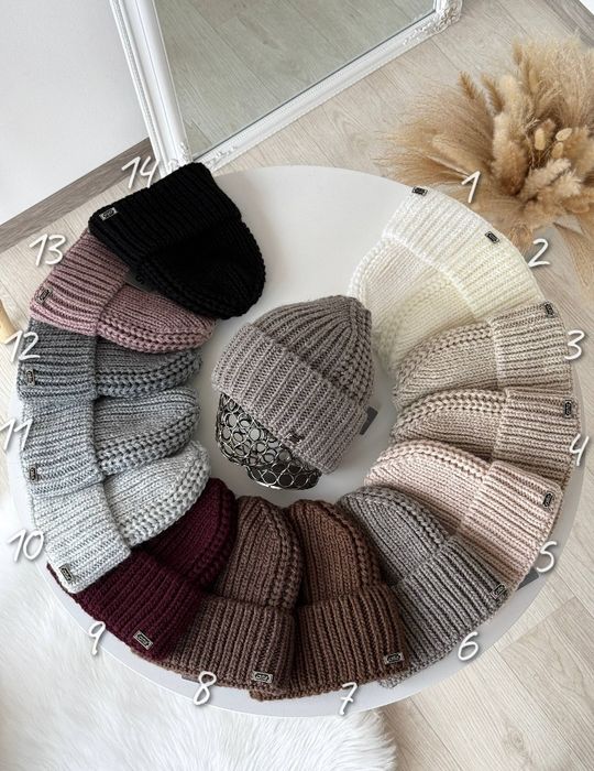 Шапка жіноча тепла фліс 14 кольорів/Шапка женская теплая флис