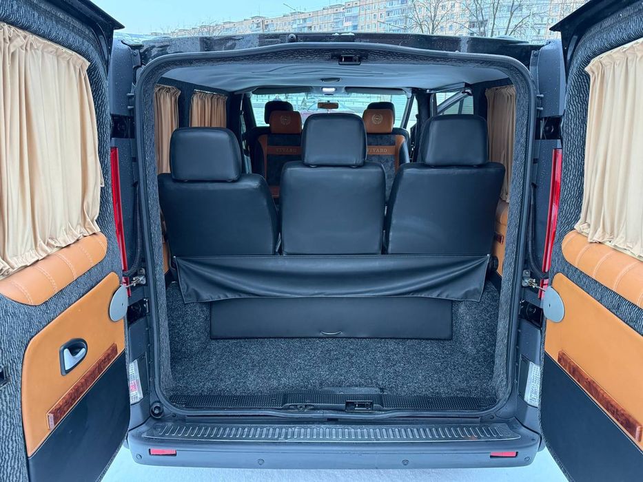Opel Vivaro 2007 пассажир