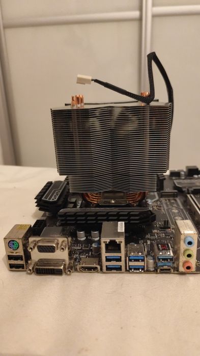 Motherboard + processador + cooler