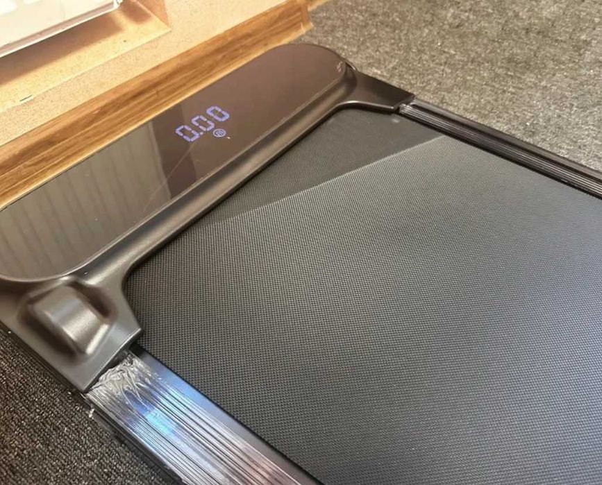 Електрична бігова доріжка компактна для офісу або дому до 120кг