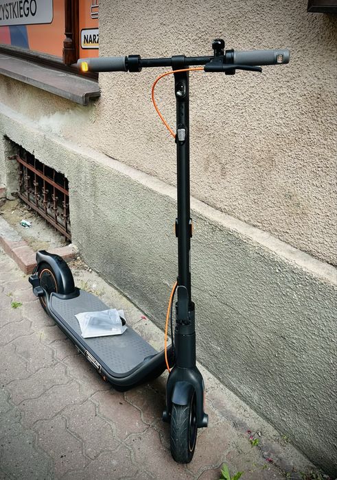 Hulajnoga Segway F65D - otoLombard Lumik Kalisz