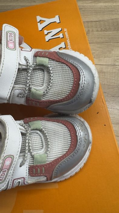Продам кросівки дитячі Tom.m