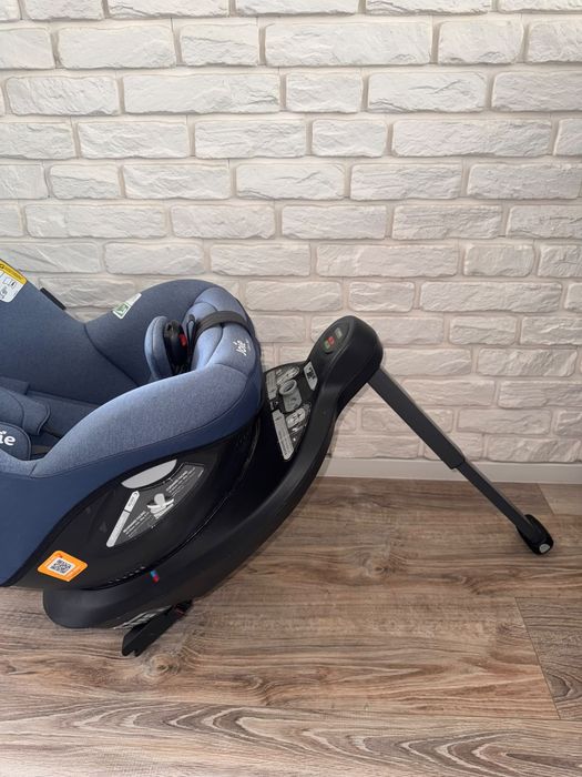 Fotelik samochodowy Joie i-Spin 360 – niebieski