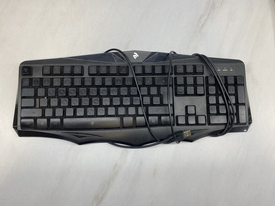 Продам клавиатуру (usb)