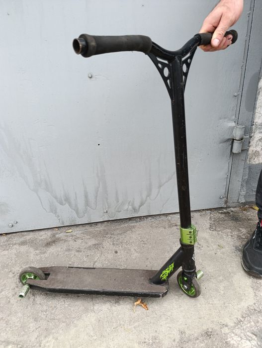 Продам трюковый самокат
