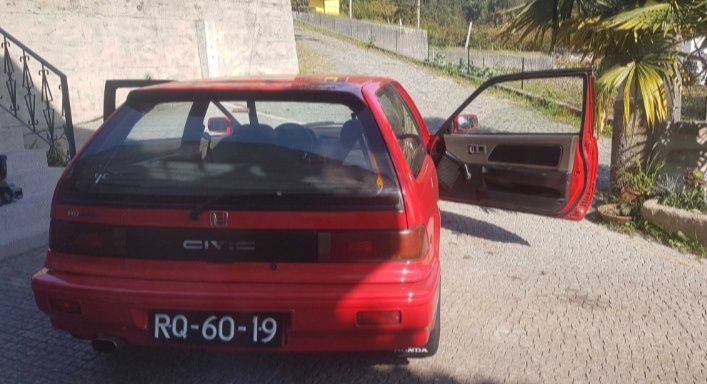 Honda civic vermelho