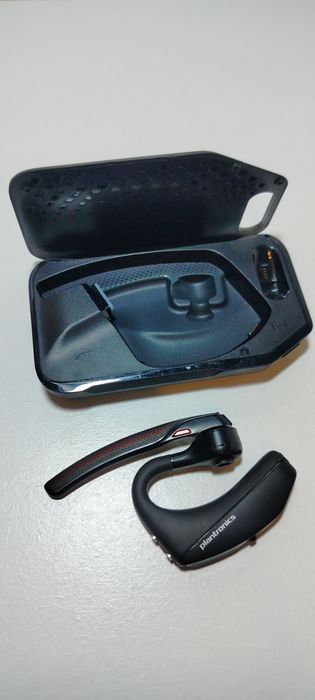 Profesjonalna słuchawka Plantronics Voyager 5200 UC + Etui + Adapter B