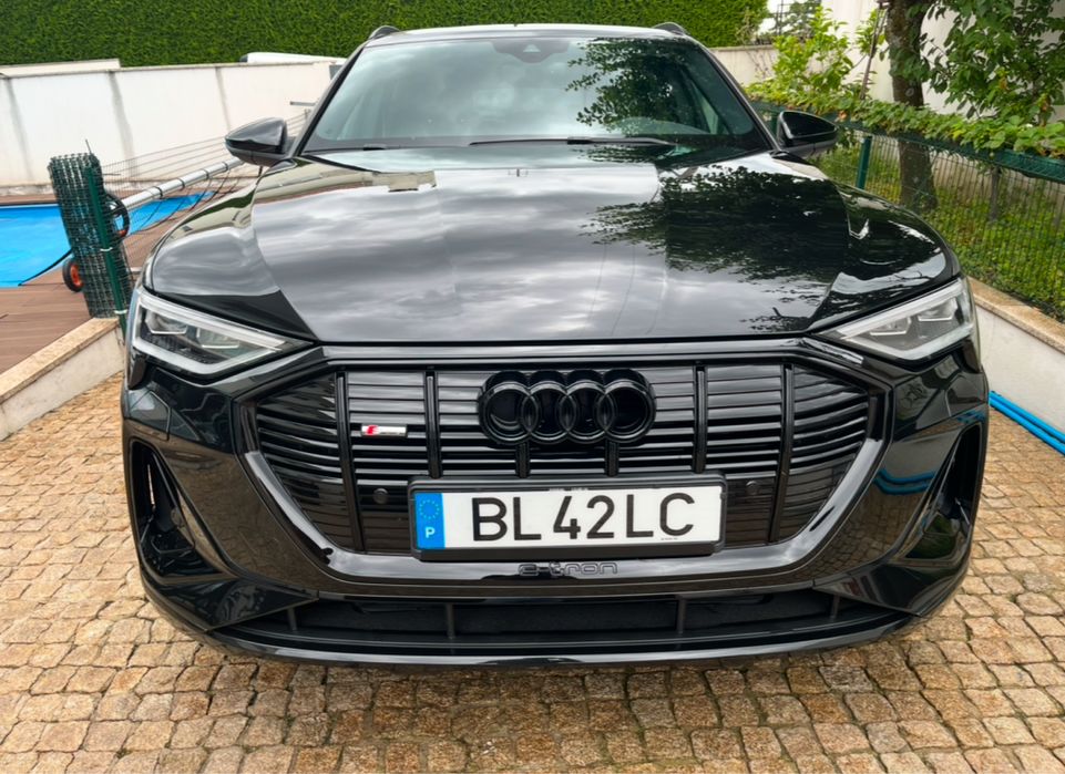 Audi e-tron E-TRON 55 2x S LINE BLACK EDITION/ACC/SIDE