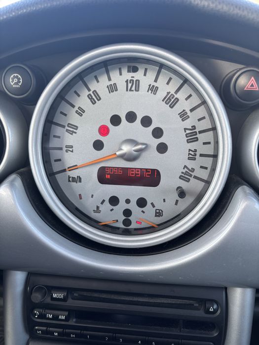 Mini one 1.6 benzyna