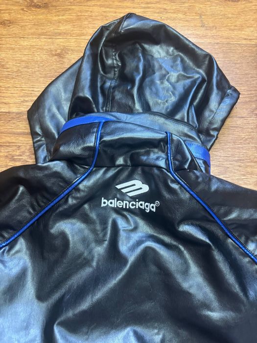 В НАЯВНОСТІ! Бомбер Balenciaga/ бомбер зі знімним капюшоном баленсіага