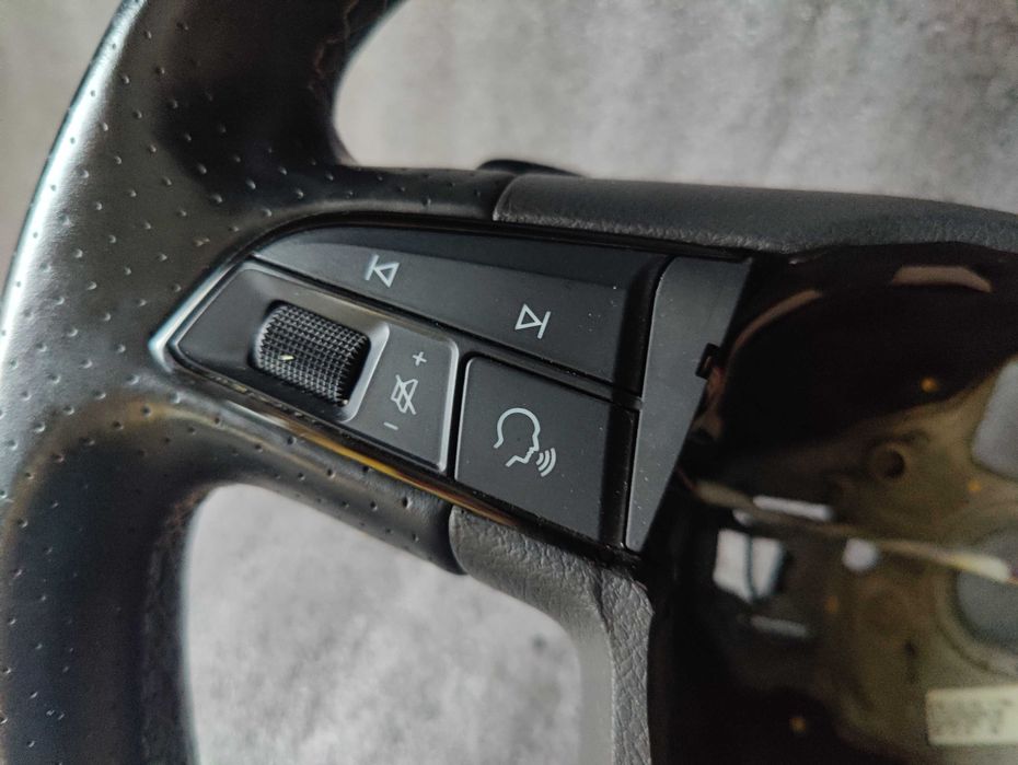 Seat Leon III kierownica skóra multifunkcja