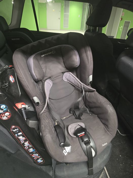 Fotelik obrotowy Bébé Confort Axiss 9-18 kg (Maxi-Cosi)