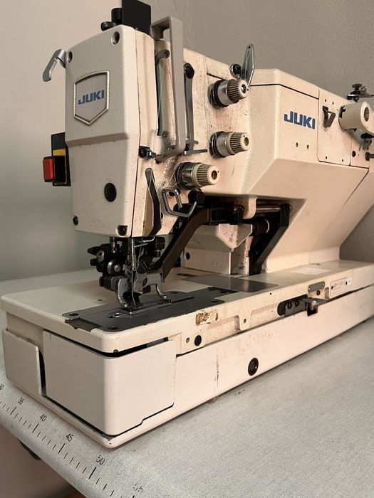 Maquina de casear Juki