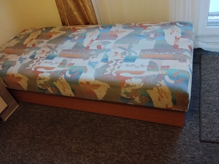 Tapczanie jednoosobowy TANIO