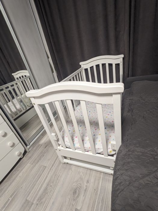 Дитяче ліжечко Baby Dream з матрацом



---

Дитяче ліжеч