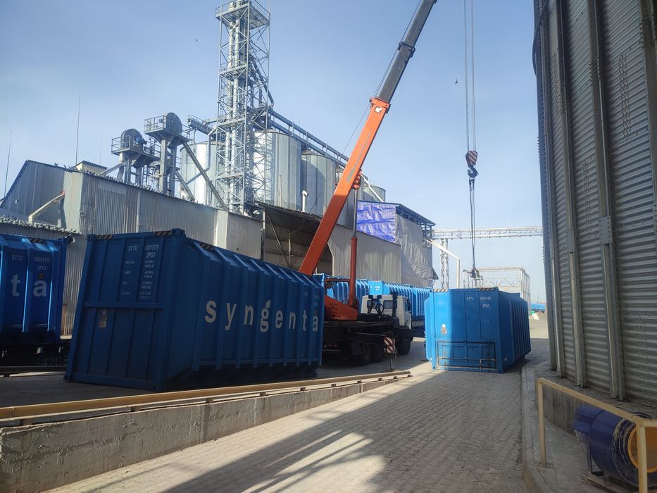 Послуги автокранів 25 тонн 28 метрів Волинська область є люлька