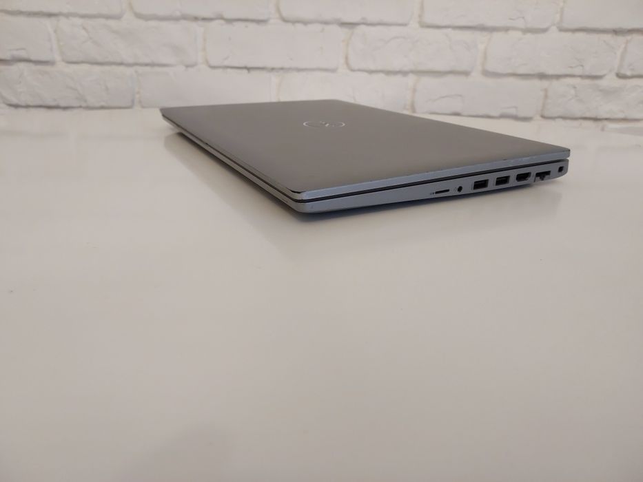 Dell Latitude 5520/15,6"FHD IPS/i5-1145G7/16Gb/256Gb