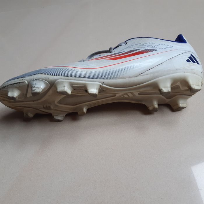 Buty piłkarskie korki ADIDAS