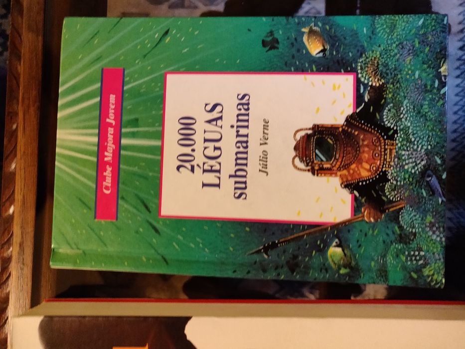 Livro 20000 Léguas Submarinas de Julio Verne