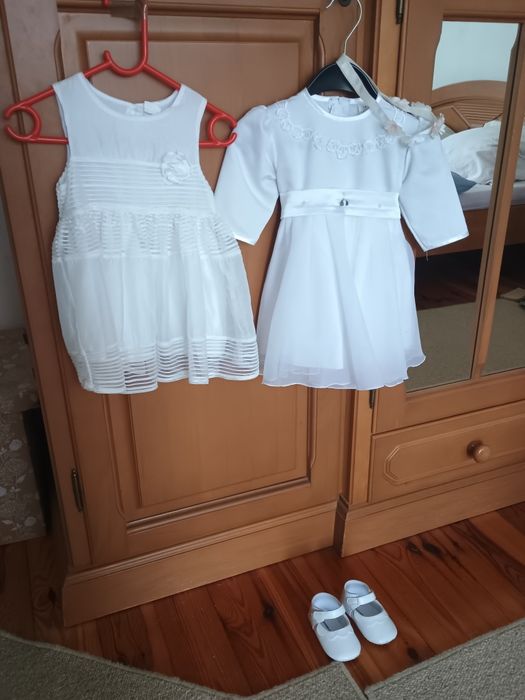 Chrzest: 2 sukienki, buciki, opaska, rozm 74