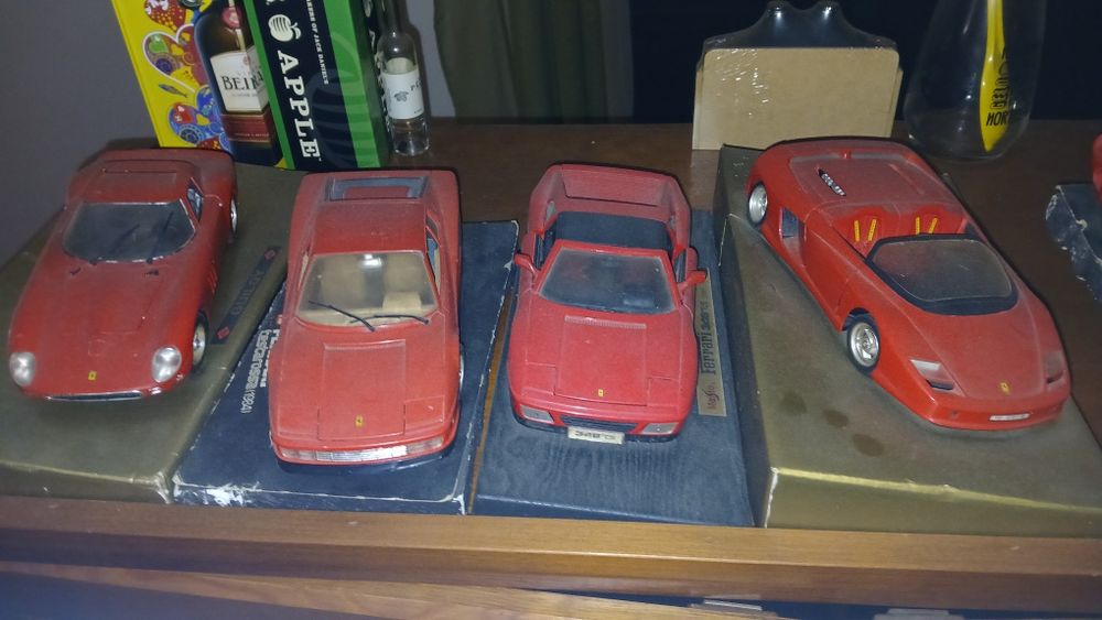 Coleção de Ferraris em escala