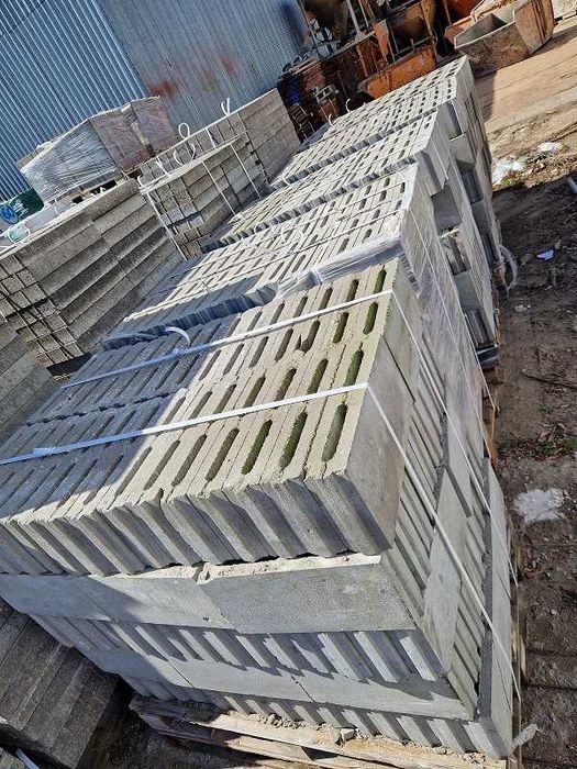 Bloczek betonowy gr. 8cm / pustak/ teknoamerblok / pozostałości po budowie