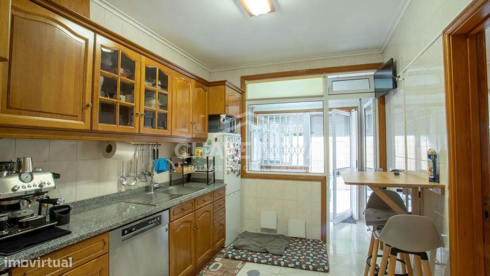 Apartamento T1+1 C/ Terraço e Lugar de Garagem-SD/04603/MH — Mafamude E Vilar Do Paraíso, Porto